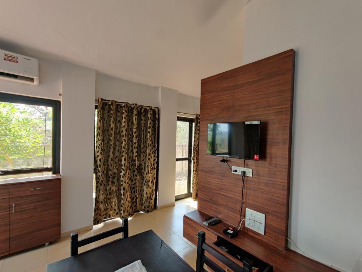 Jenjon Karjat Resort - One Bhk Premium Chalet With Optional Swimming Pool Exteriör bild